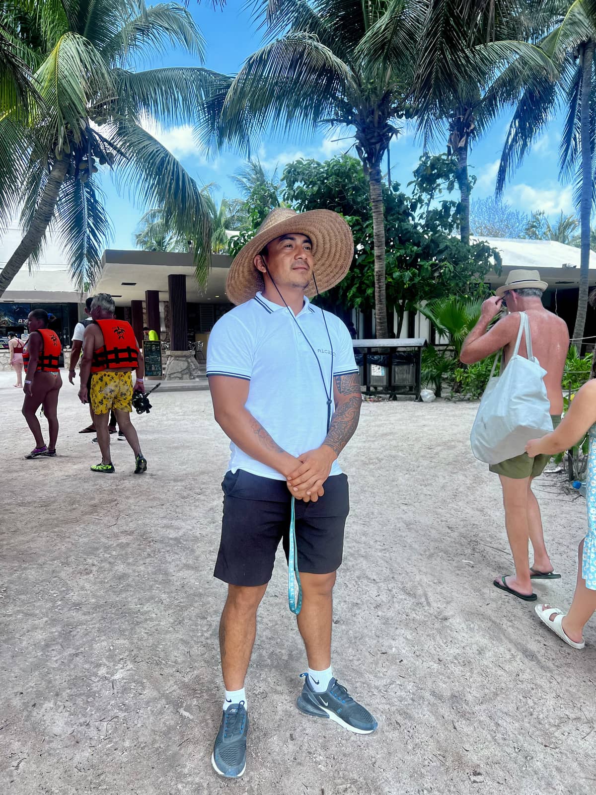Xarou, Akbay Tours guide with 14 years on these waters